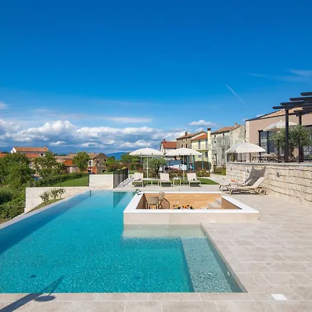 Lunetta Villa Kascerga